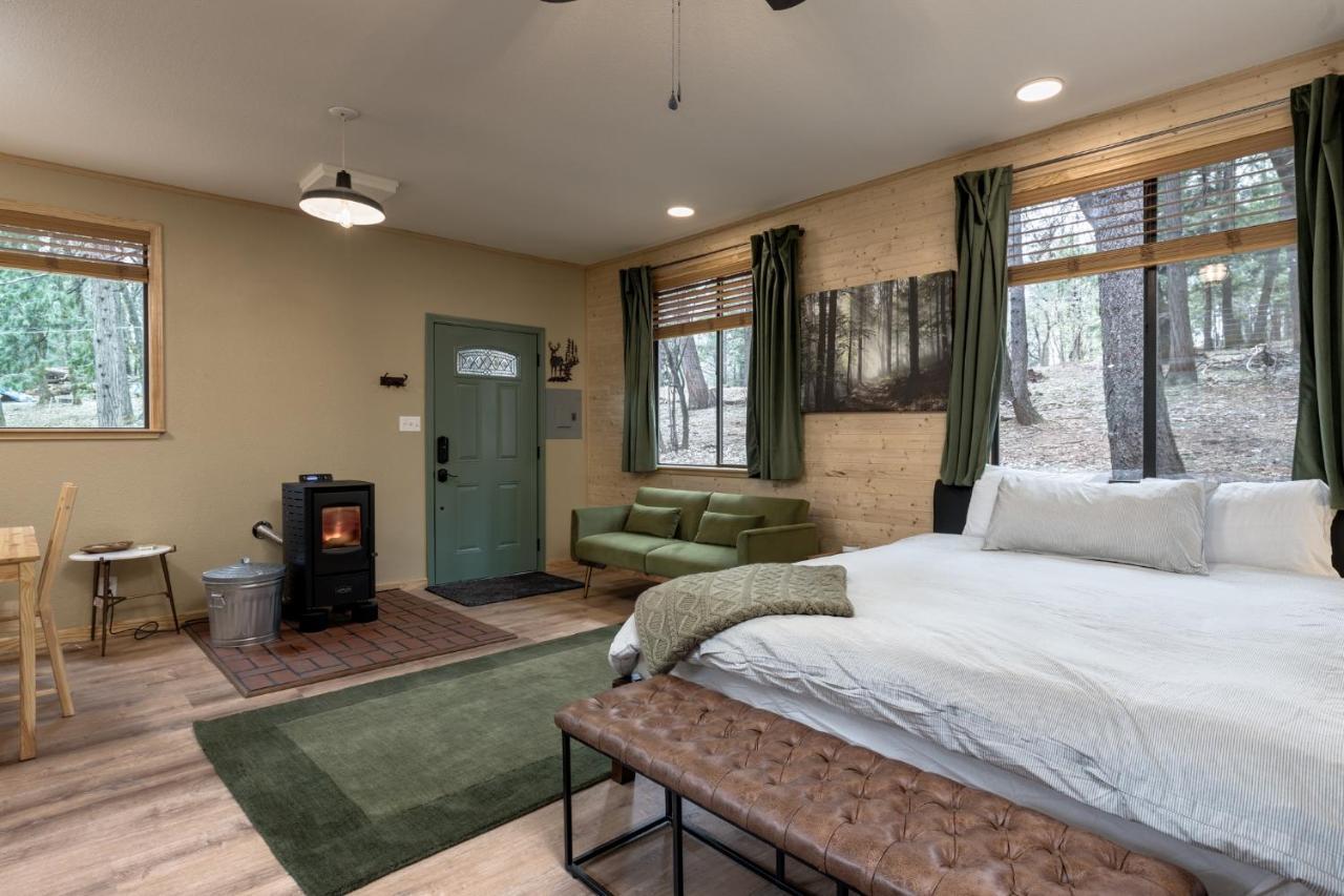 Hotel Little House In The Big Woods Forest Ranch Esterno foto